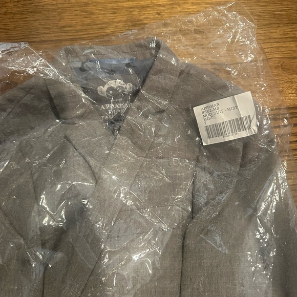 Brand new with tags MOD SUIT from Appaman - Picture 3 of 5